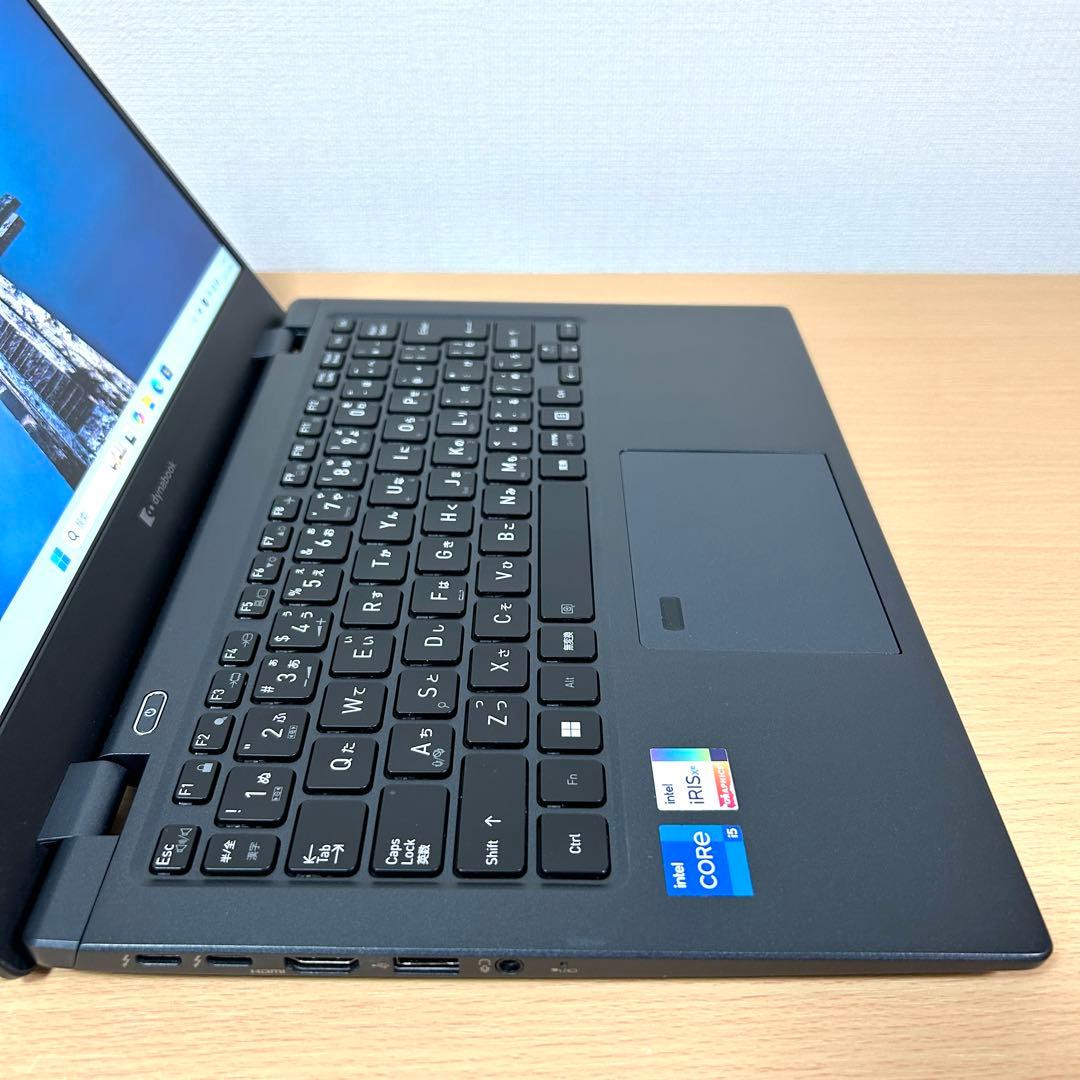 東芝 TOSHIBA dynabook G83/KW 512GB 16GB i5