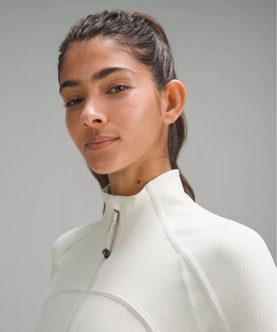 ルルレモン クロップdefineジャケット リブnulu