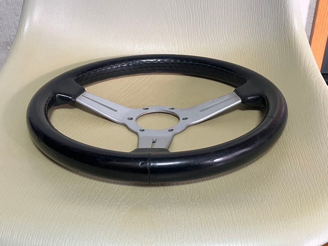 【専用】FET刻印有 ナルディ ステアリング クラシック シルバー 33φ