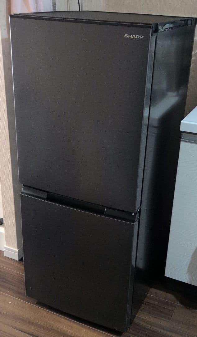 あ*様 3/24-30発送【美品】シャープ 冷蔵庫 つけかえどっちもドア 152