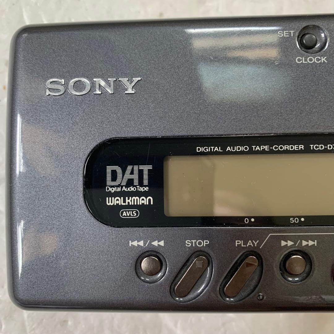 ジャンク SONY ソニー TCD-D7 DAT WALKMAN 壊れています