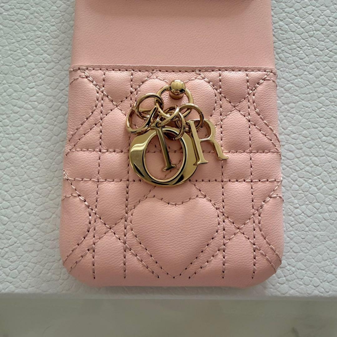 ①新品【日本限定】Lady Dior iPhone 17 Pro ケース　ハート