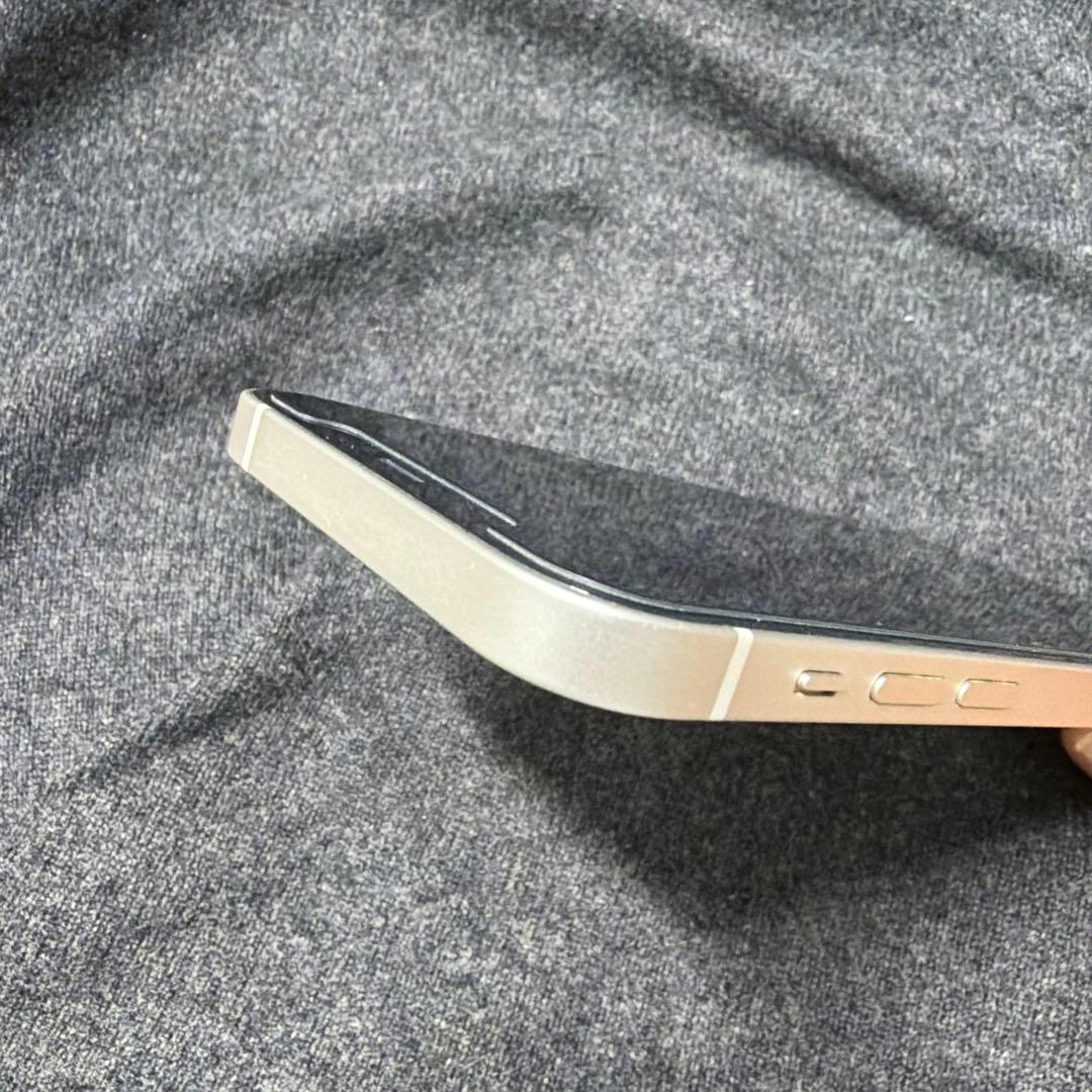 Apple iPhone 12 ホワイト 本体　64GB No.0012