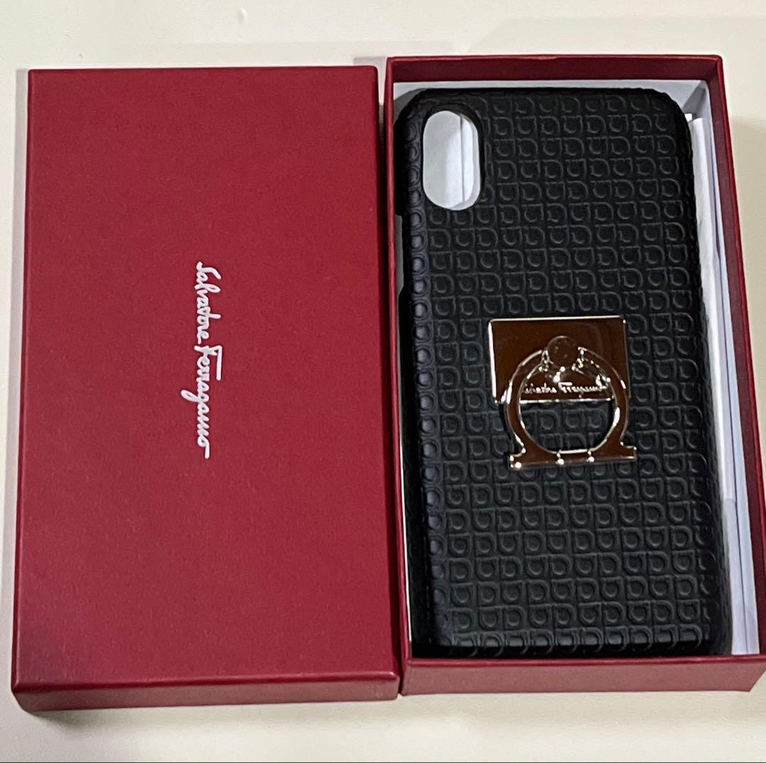 【新品】Salvatore FerragamoガンチーニiPhoneケース★黒色
