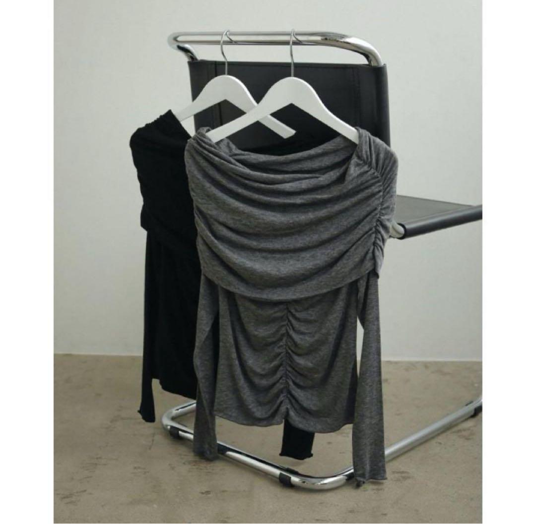 アンヌーク anuke Soft Offshoulder Tops 船曳ひろみ