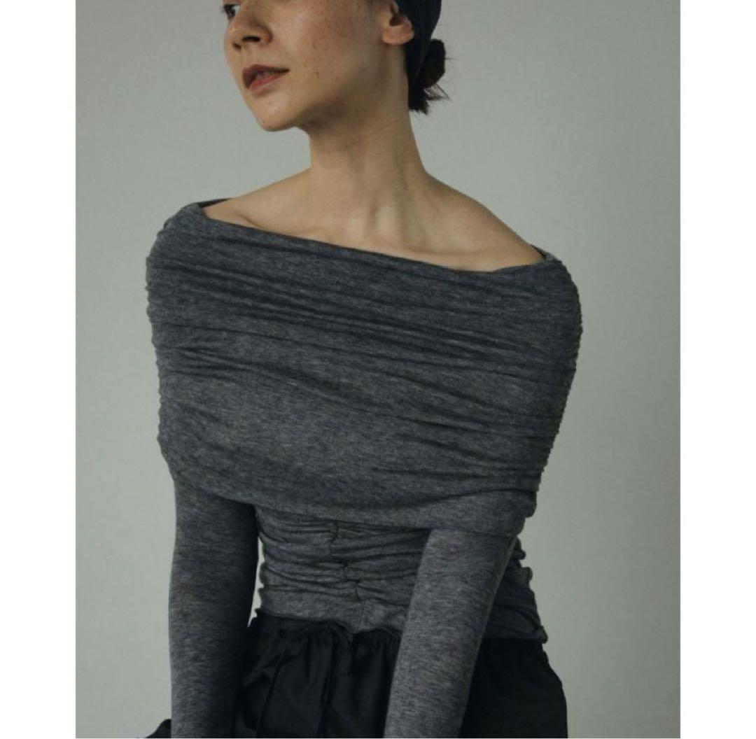 アンヌーク anuke Soft Offshoulder Tops 船曳ひろみ