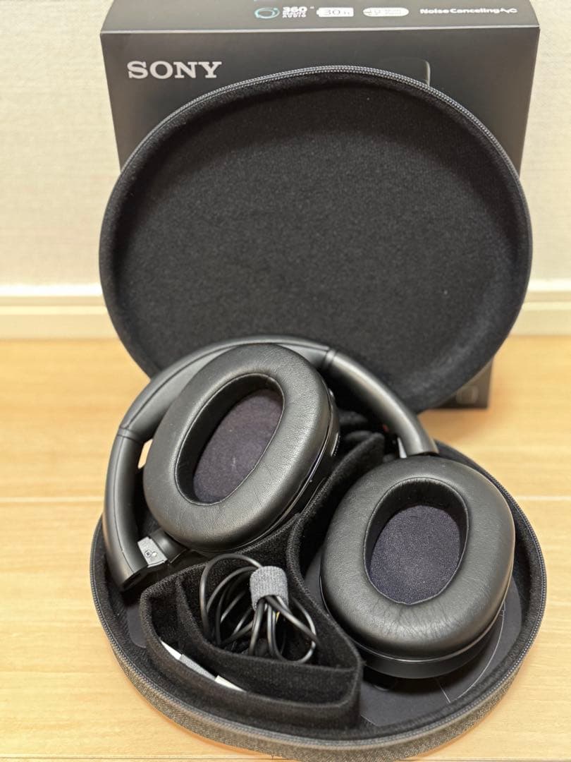 SONY ワイヤレスヘッドホン ULT WEAR（WH-ULT900N）