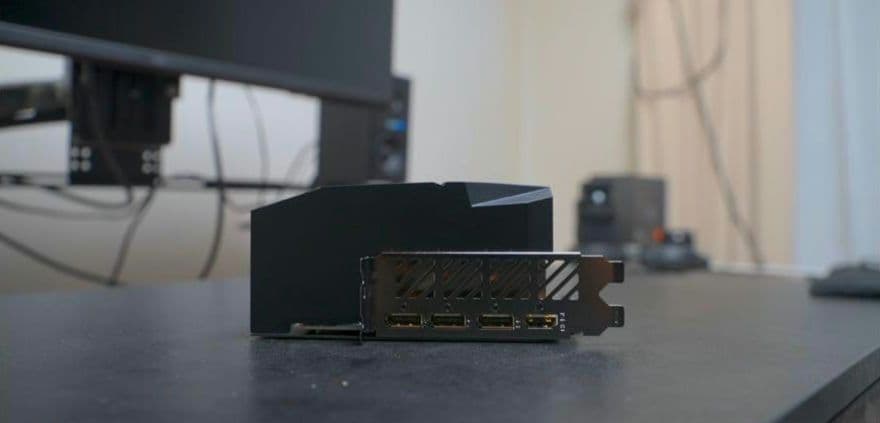 AORUS GeForce RTX 4090 MASTER(支え棒必須)