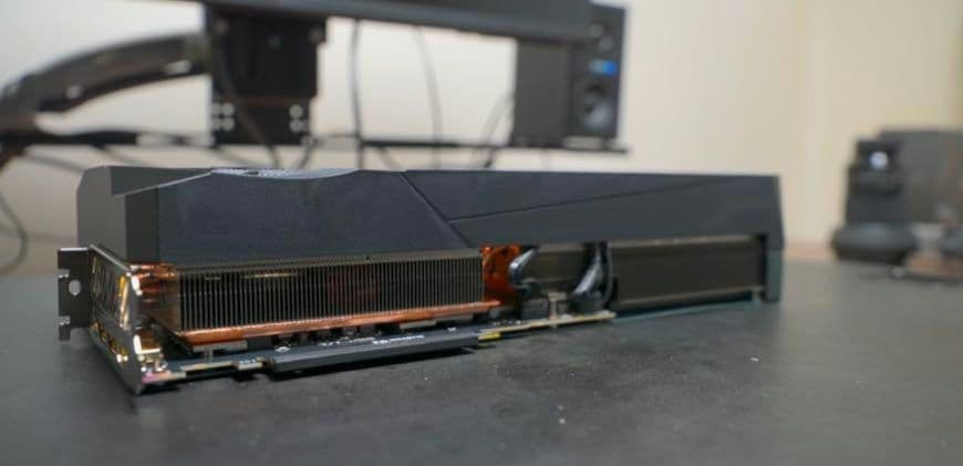 AORUS GeForce RTX 4090 MASTER(支え棒必須)