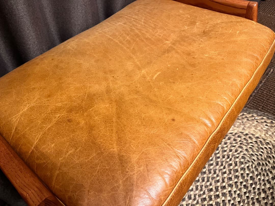 Yuki ACME ファニチャー DELMAR OTTOMAN