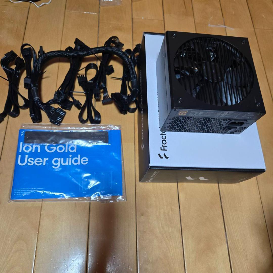 電源ユニット Fractal Design Ion Gold 750W