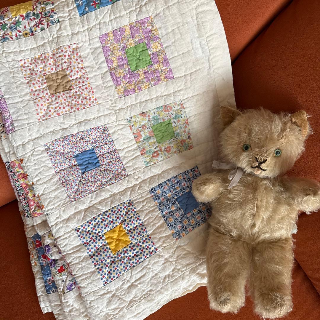 アンティークキルト パステルフラワーが可愛いナインパッチ クリブキルト