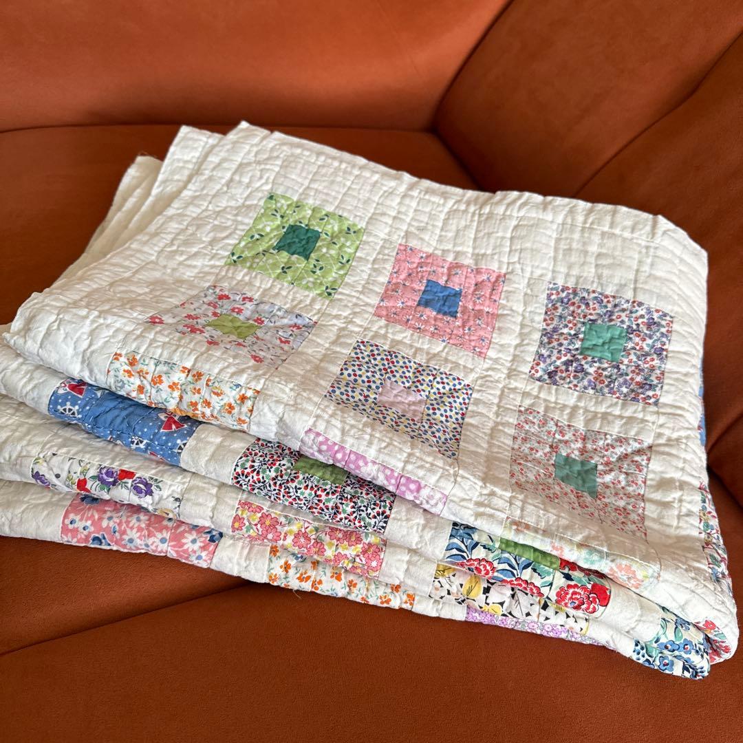 アンティークキルト パステルフラワーが可愛いナインパッチ クリブキルト