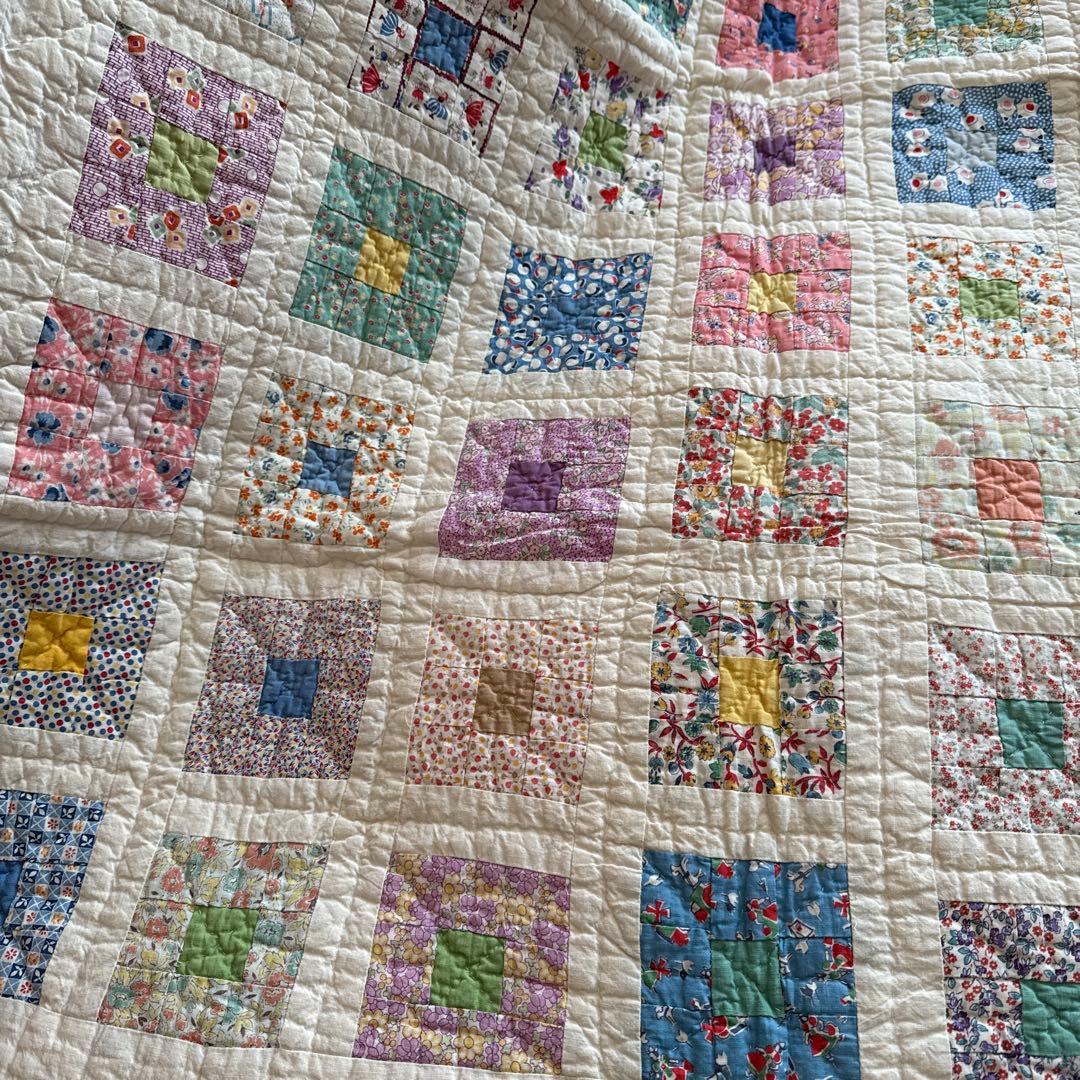 アンティークキルト パステルフラワーが可愛いナインパッチ クリブキルト