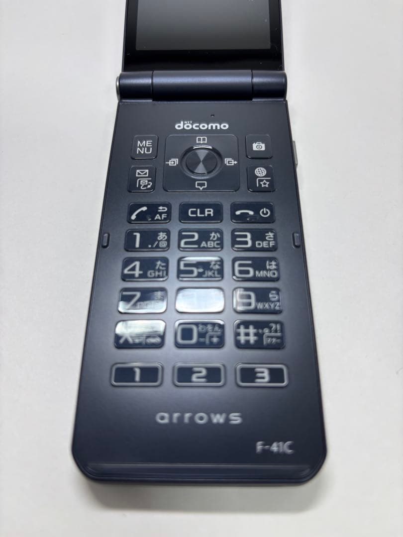 ★arrows ケータイ ベーシック F-41C ネイビー 012301