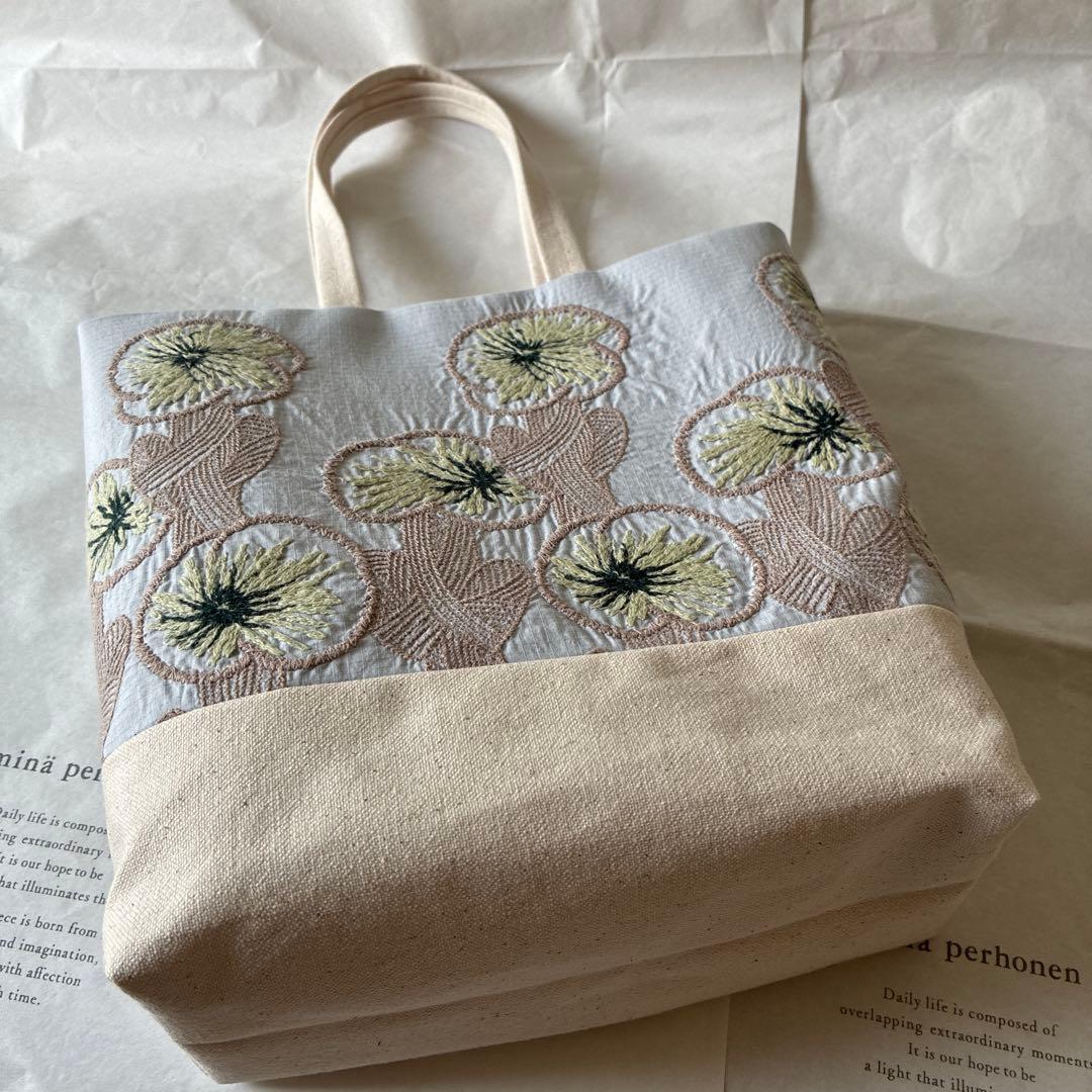 ミナペルホネン 生地使用　hana kaze/forest tileお散歩トート