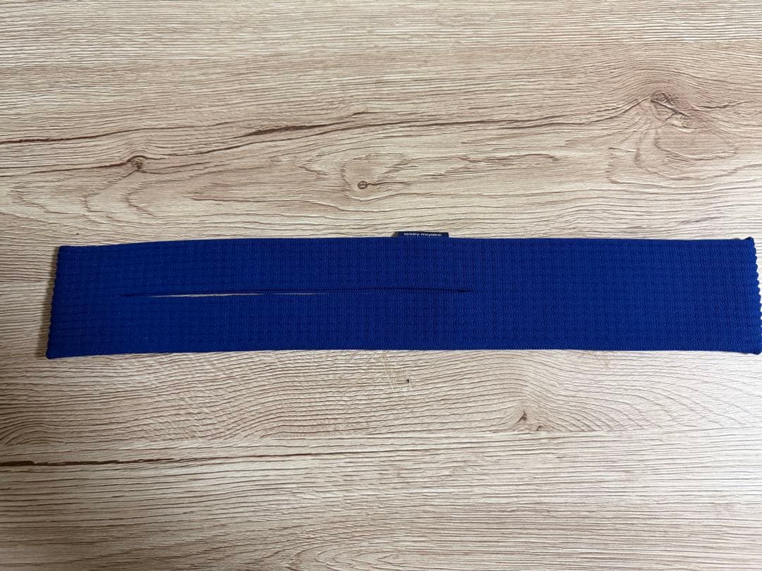 iPhone Pocket by ISSEY MIYAKE ショート サファイア