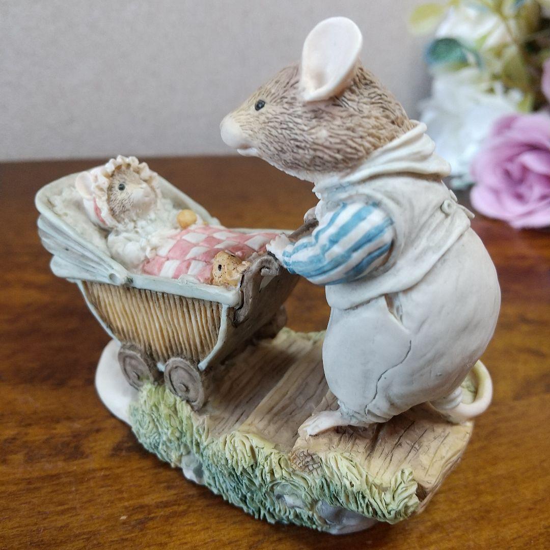 ボーダーファインアーツ ブランブリーヘッジ Dusty pushing Pram