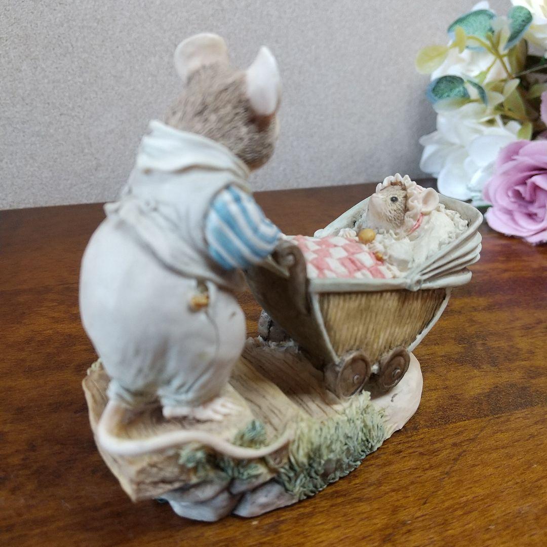 ボーダーファインアーツ ブランブリーヘッジ Dusty pushing Pram