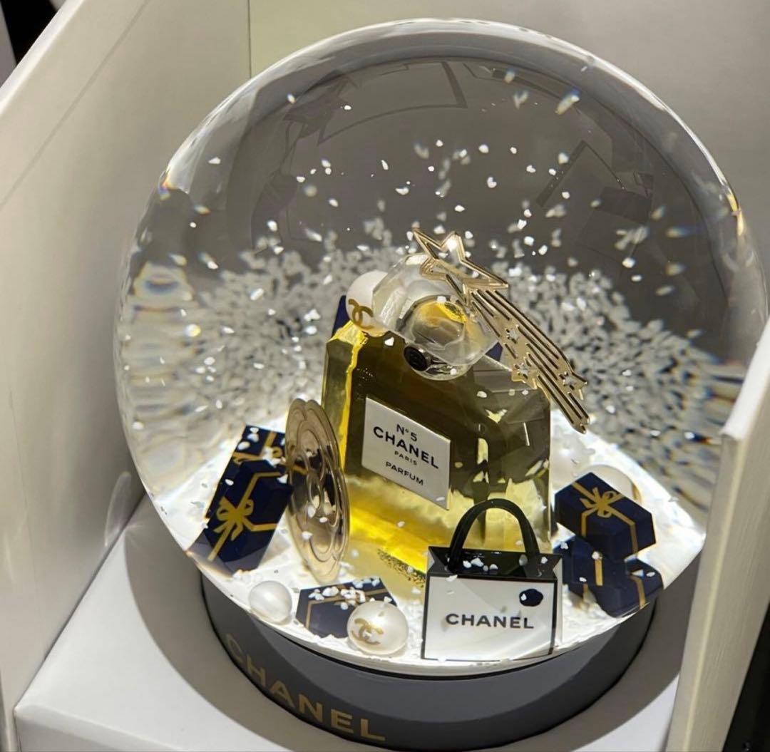 ア*リ様 シャネル　スノードーム　2025年 ビューティー ホリデー限定