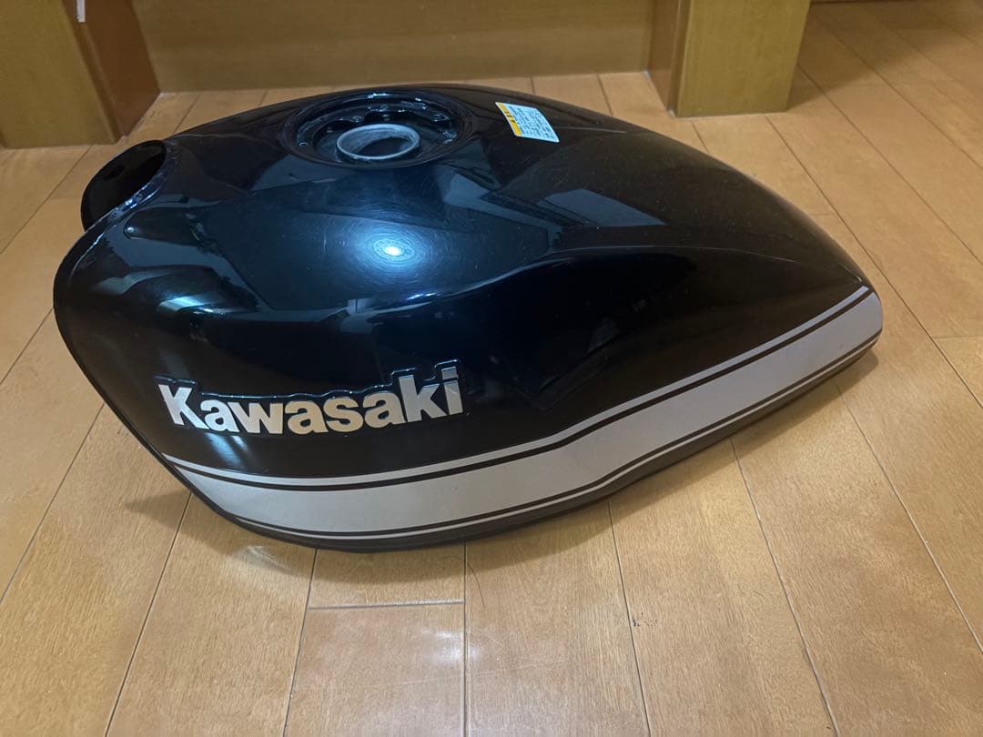 Kawasaki ゼファー400 タンク
