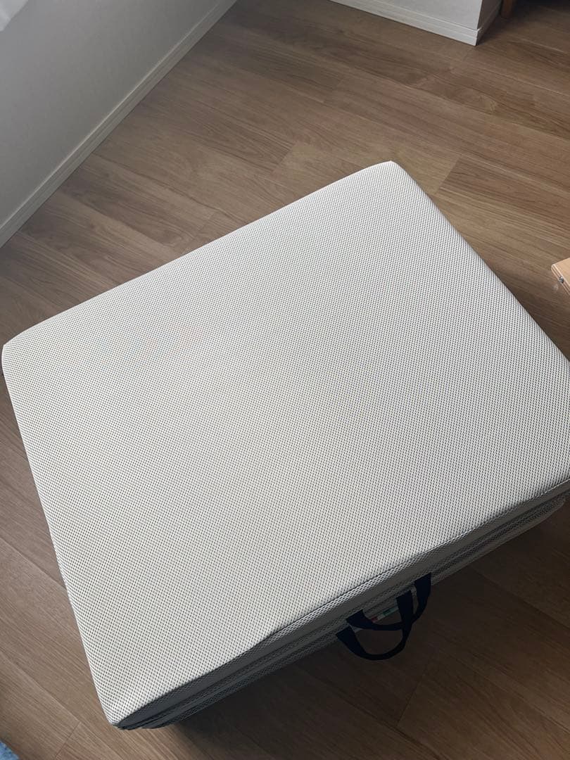 マニフレックス メッシュウィング 三つ折りマットレス セミシングル