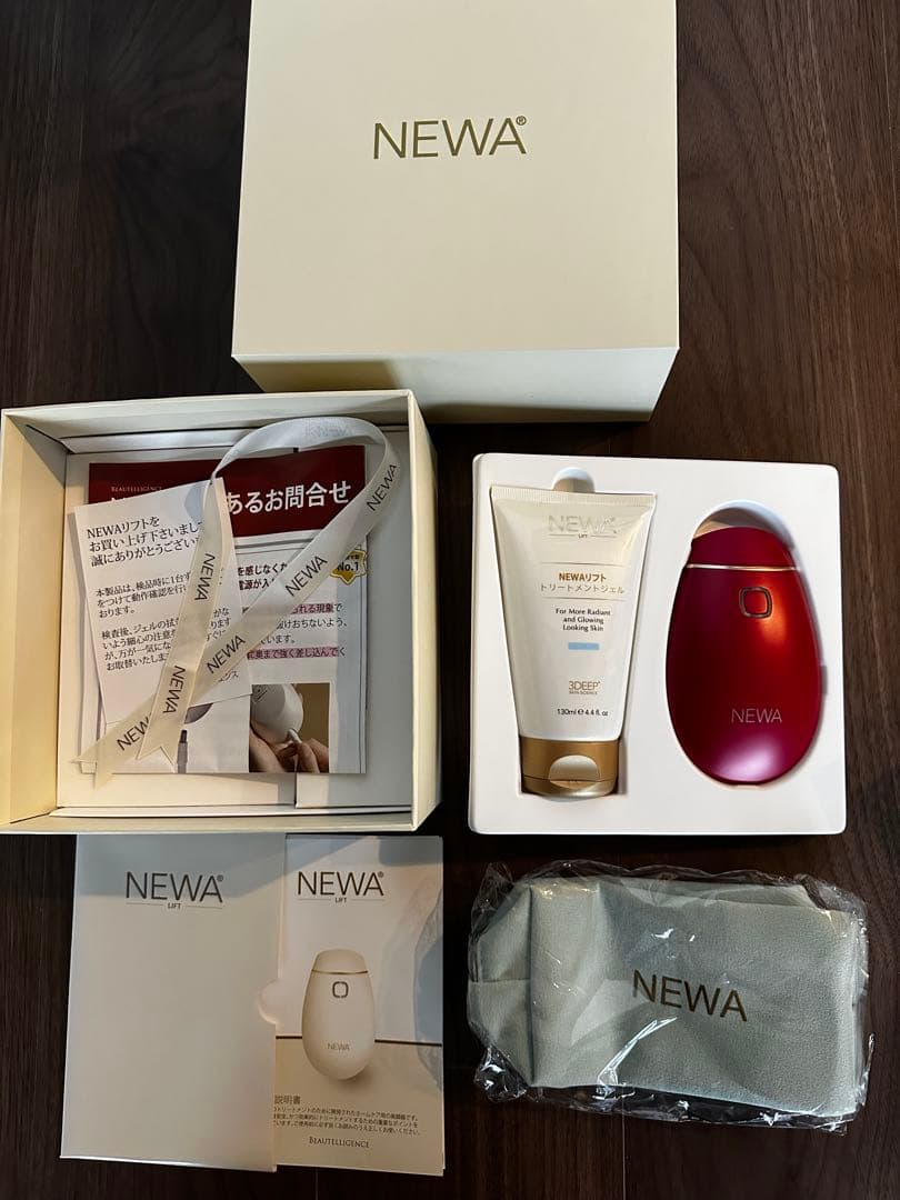 【動作確認済み・極美品】NEWA 美顔器セット レッド