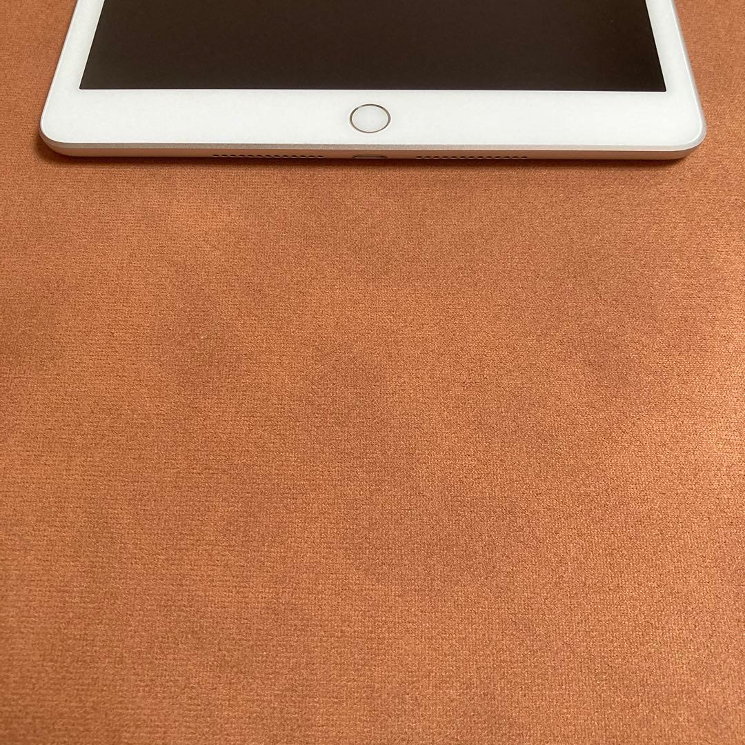 2【早い者勝ち】電池ほぼ新品☆iPad7 第7世代 32GB WIFIモデル☆