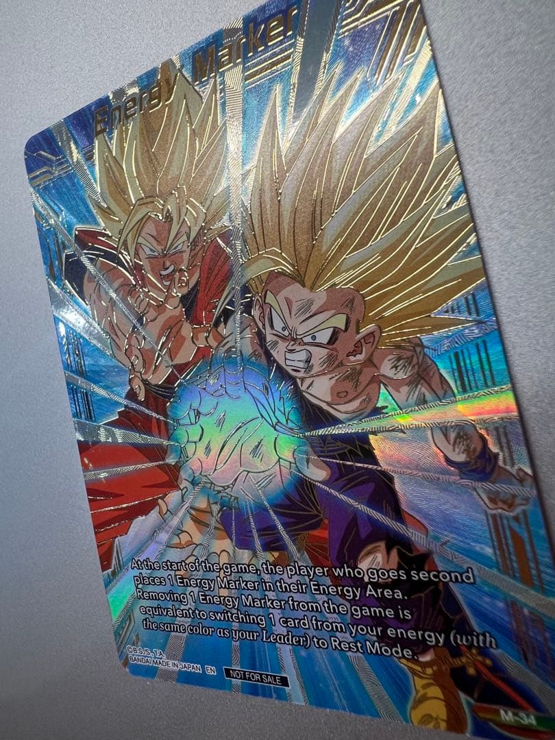 ドラゴンボール超カードゲーム　M-34 エナジーマーカー　孫悟空　孫悟飯　英語