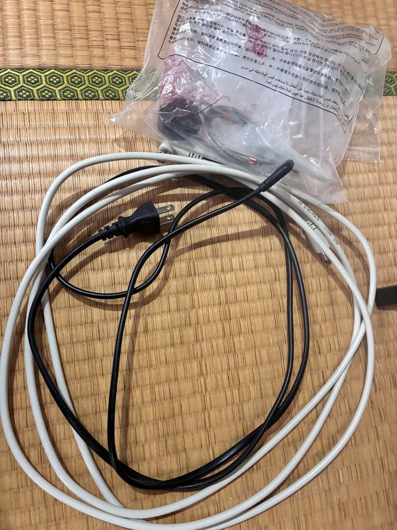 【美品】【動作確認済】Hisense（ハイセンス）32型 フルHD テレビ