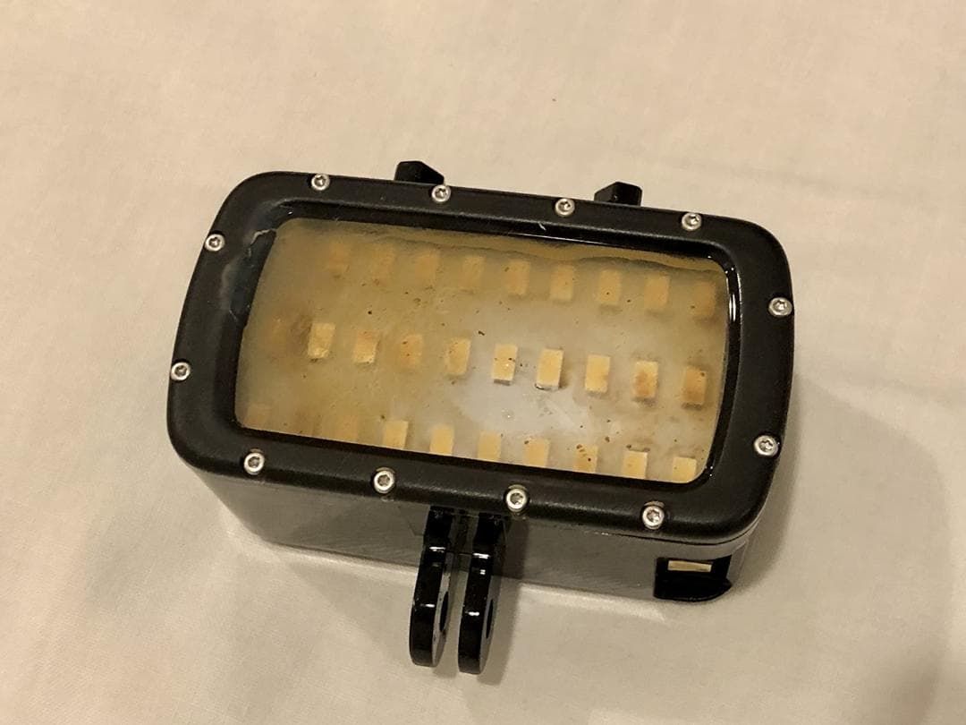 30 LEDビデオライト - 防水、各種カメラ用、180フィート