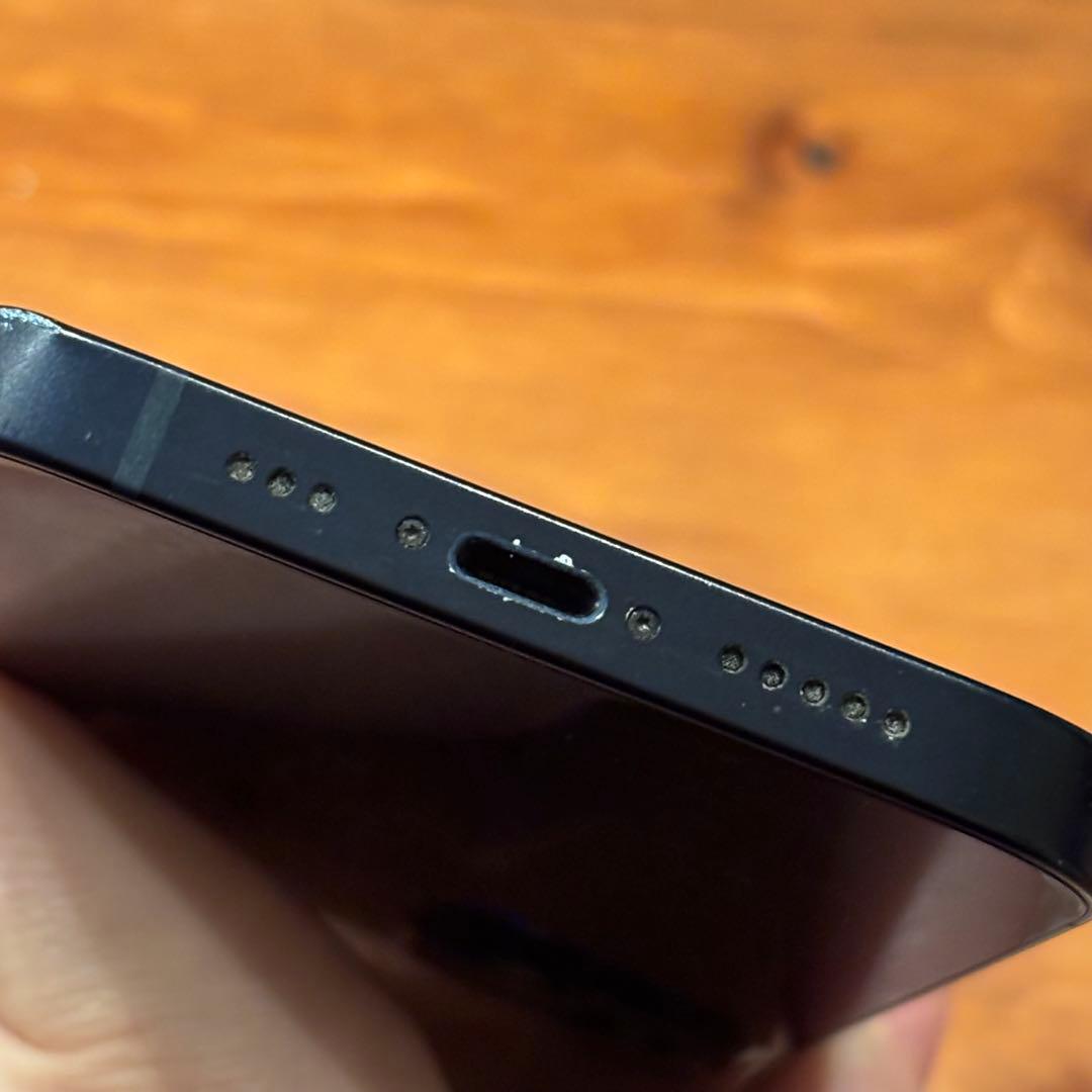 iPhone13 ミッドナイト128GB SIMフリー バッテリー82%