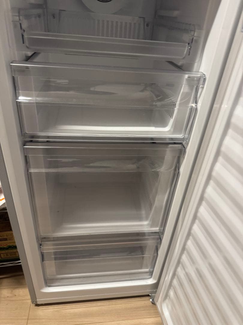 ハイアール　冷凍庫　138Ｌ　ワンドアタイプ