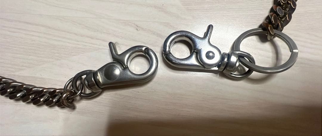 DSQUARED2 ウォレットチェーンベルト レザー×メタル ヴィンテージ風