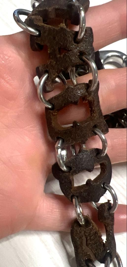 DSQUARED2 ウォレットチェーンベルト レザー×メタル ヴィンテージ風