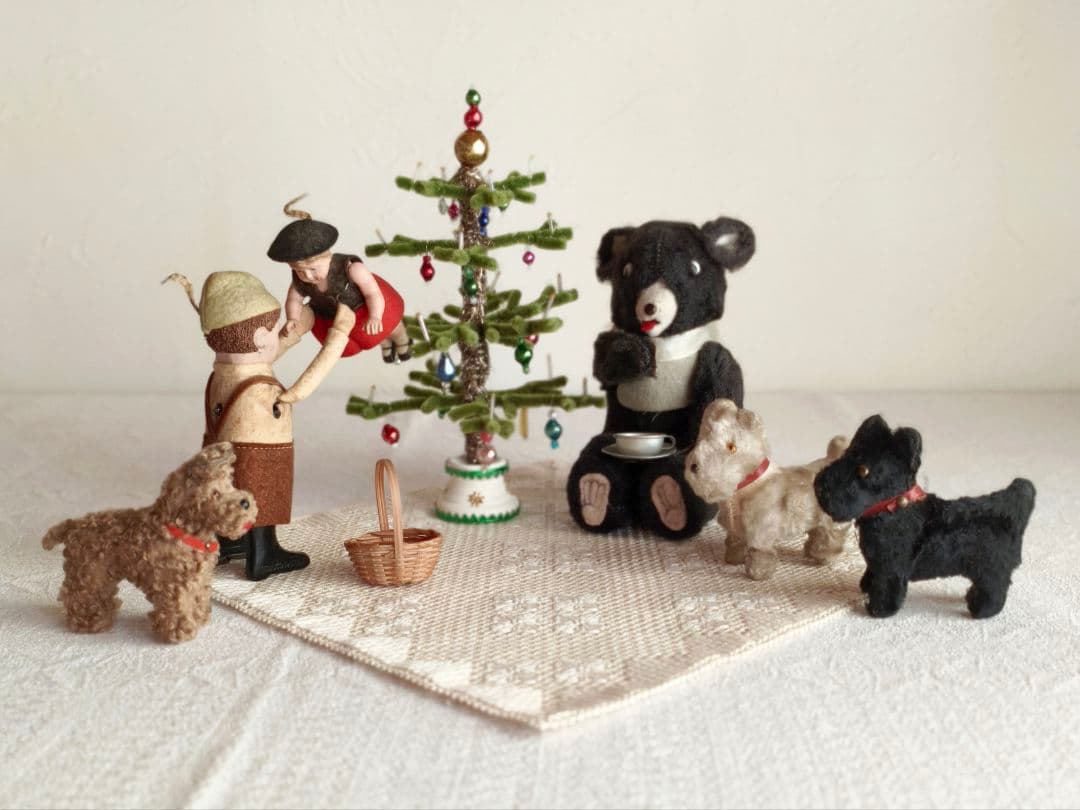 【꒰•̫͡•ོ꒱Chouさま】antique toy ❀ ミルクが好きなクマさん