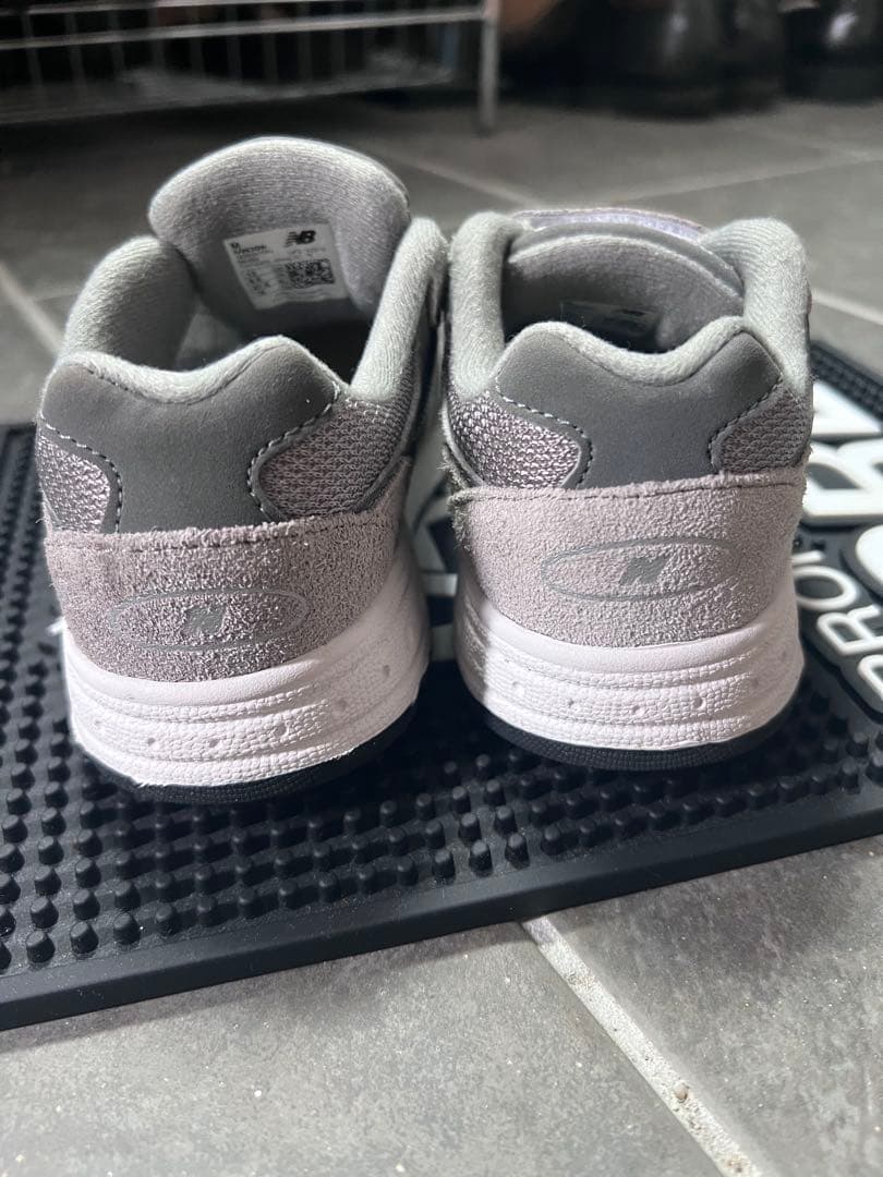 R*o様 new balance 993 グレー 16cm 国内未発売　海外限定