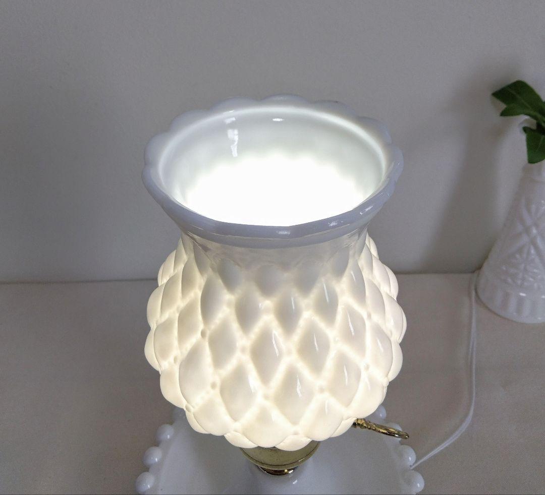 ミルクガラス ダイヤ柄 テーブルランプ ビンテージ