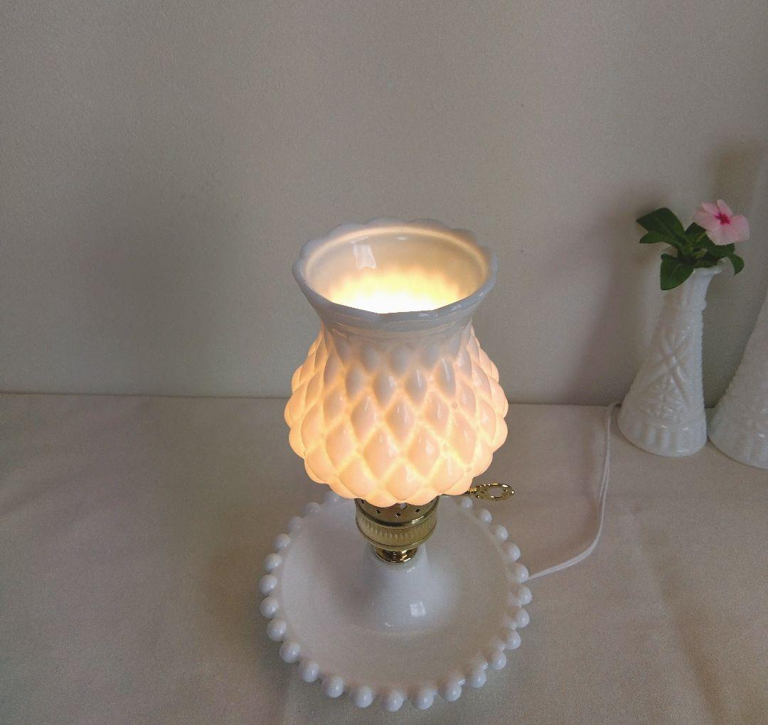 ミルクガラス ダイヤ柄 テーブルランプ ビンテージ