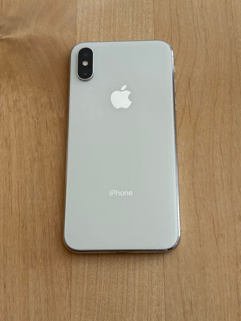 Apple iPhone XSホワイト 本体