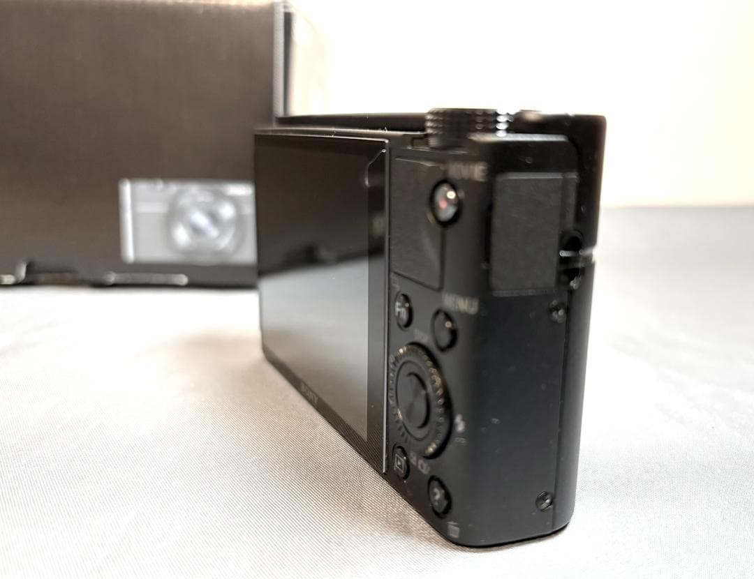 Sony Cyber-shot DSC-RX100 本体