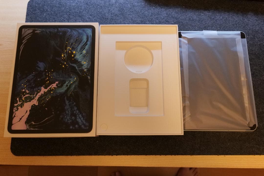 iPad pro 11インチ 第1世代 256gb + オマケ