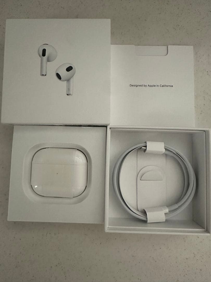 [新品、未使用］AirPods MagSafe 第3世代