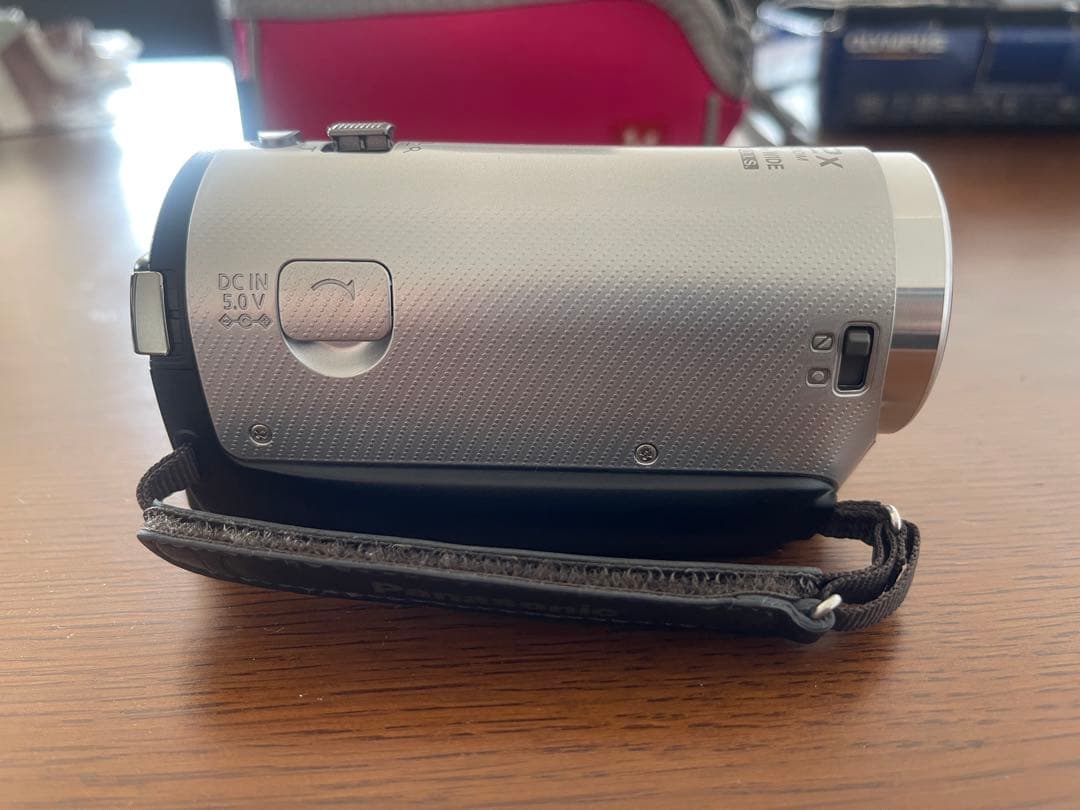 Panasonic HC-V100M ビデオカメラ 本体