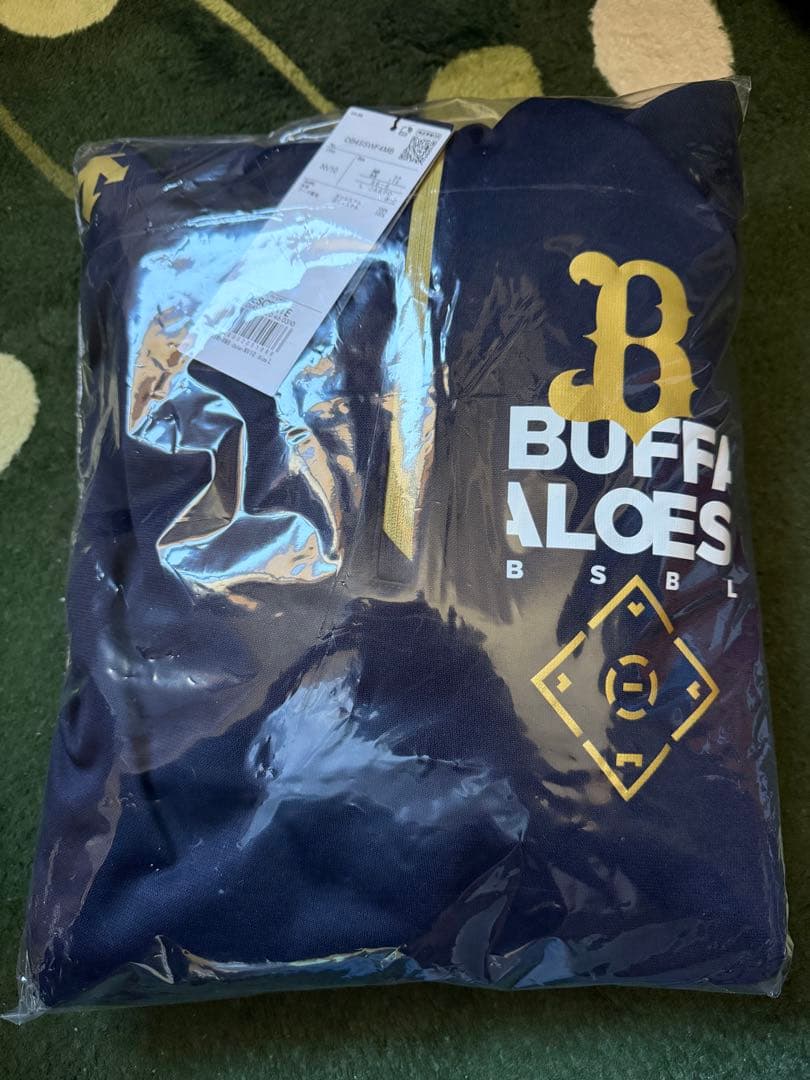 Buffaloesオーセンティック プルオーバーフーディ