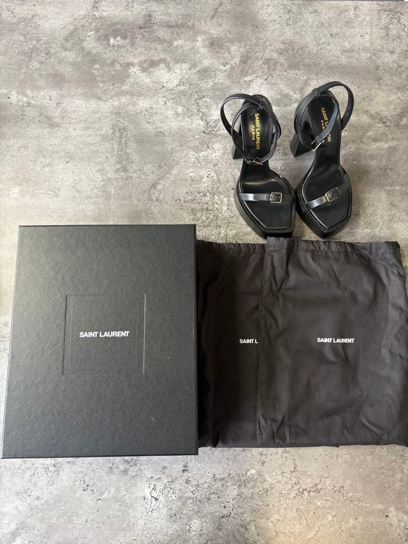 箱付き美品　サンローラン 23〜24cm ベルトサンダル　37