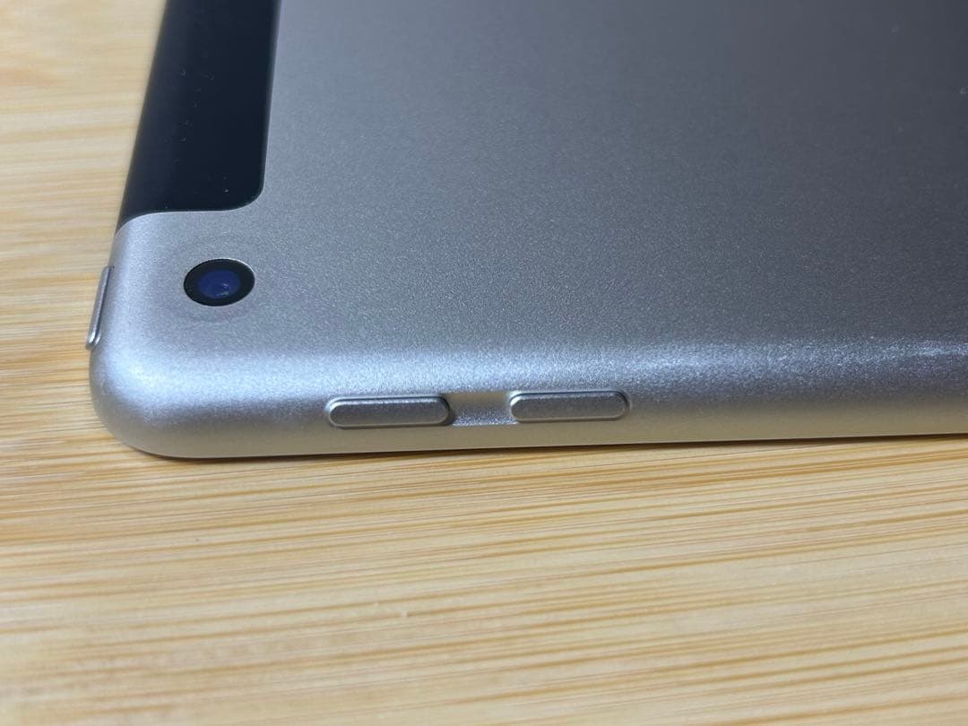 【ジャンク品】Apple iPad 第6世代　スペースグレー