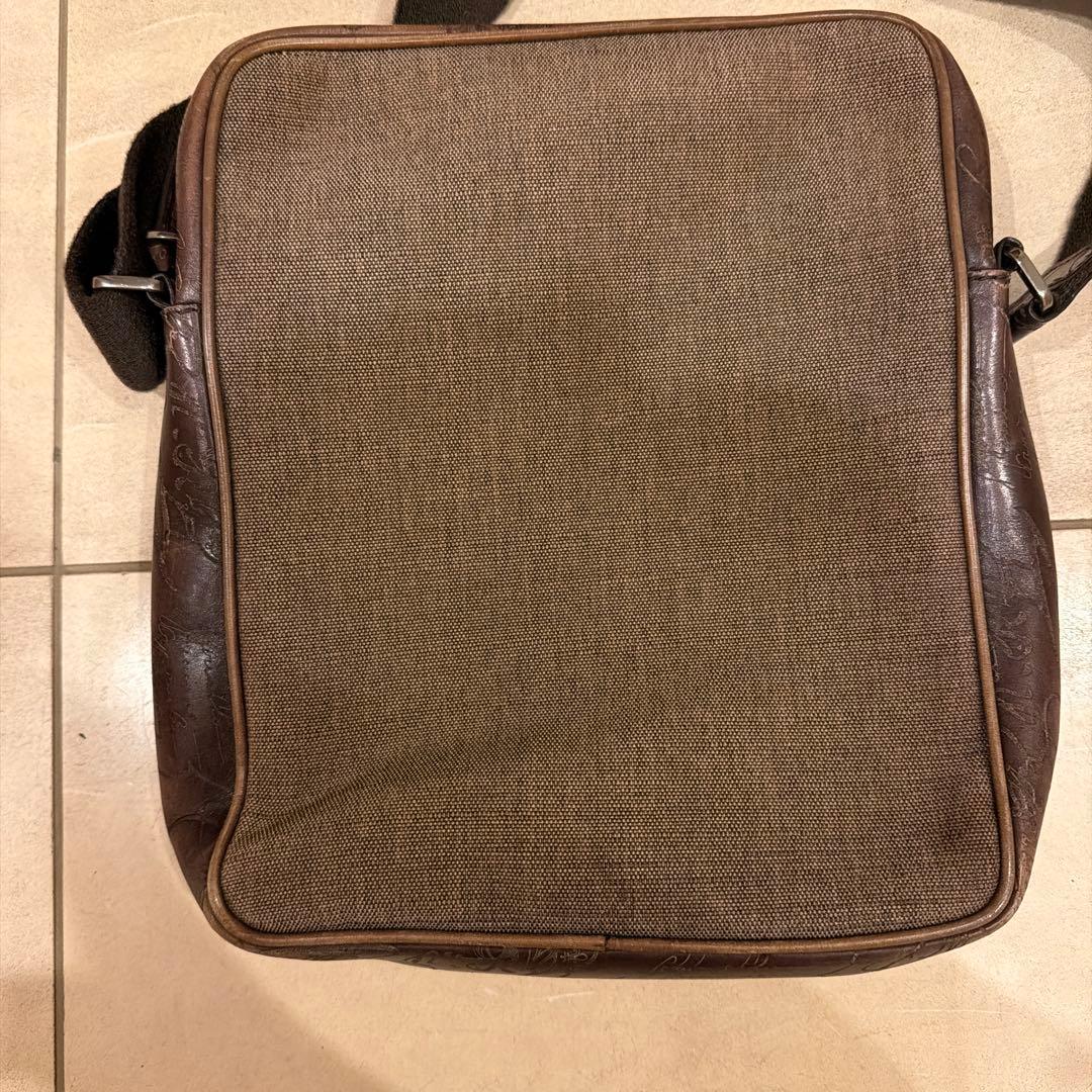 ブラウン ベルルッティレザー ショルダーバッグ