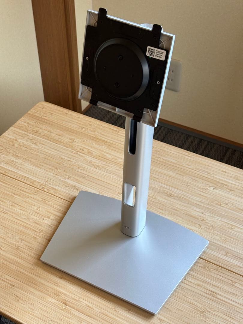 Dell デジタル ハイエンド シリーズ 27 4モニター - U2723QE