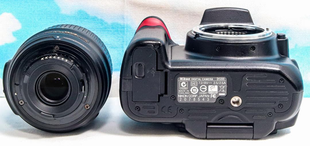 ニコン Nikon D5000⭐️スマホに転送♪⭐️自撮りラクラク⭐️即日発送